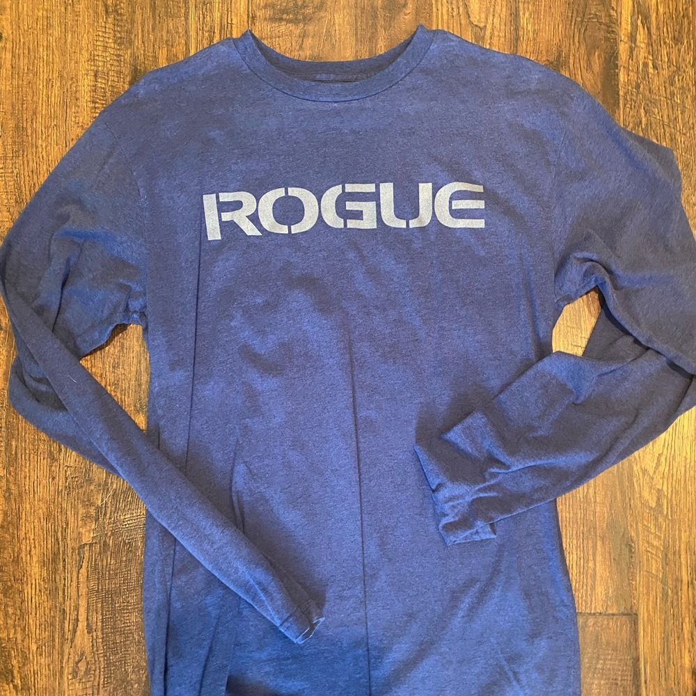 Rogue long sleeved tee size medium